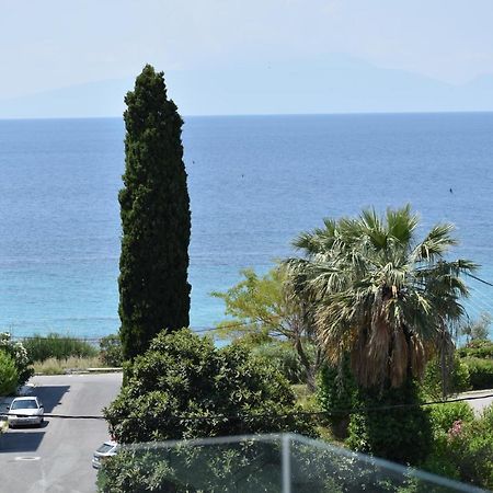 Sea View Luxury Apartment In Nea Kallikratia. Nea Kallikrateia Exterior foto